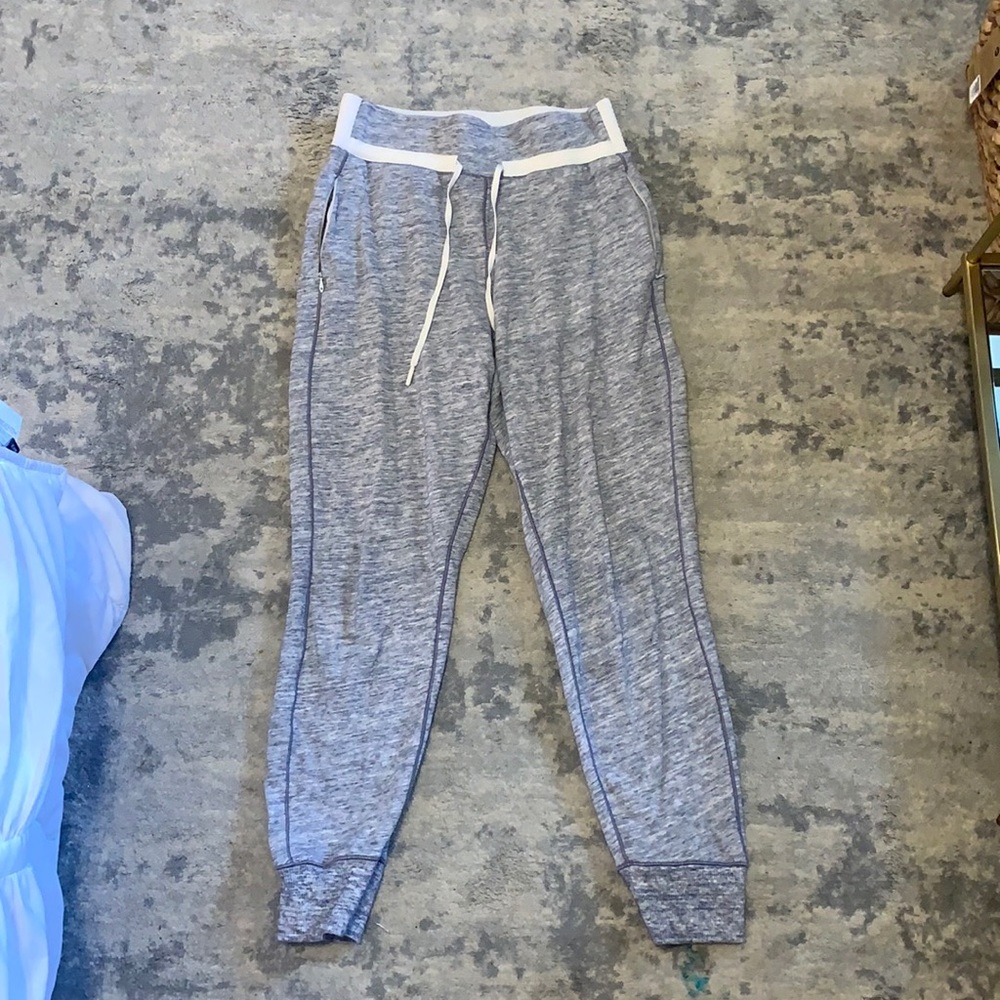 Lulu lemon joggers
